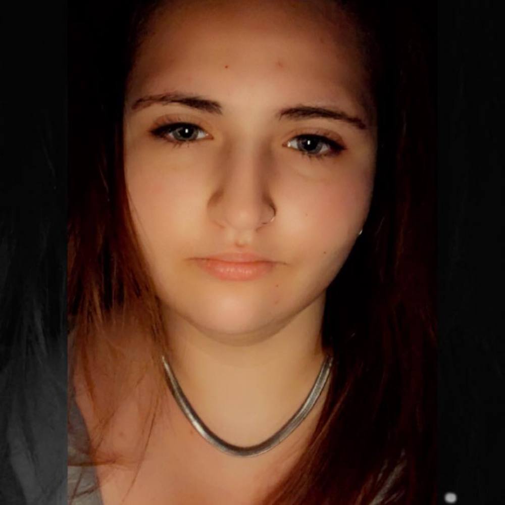 Meet your Posher, Elicia
